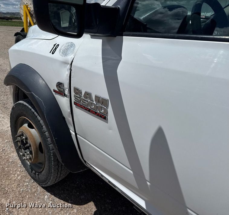 image for item EG6458 2015 Dodge Ram 5500 utility / service truck