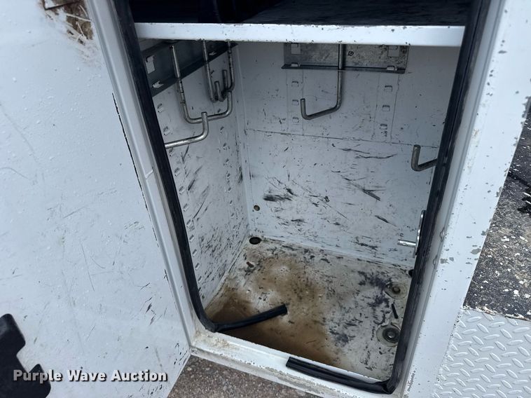 image for item EG6458 2015 Dodge Ram 5500 utility / service truck