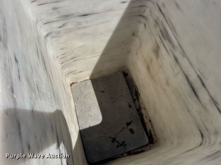 image for item EG6458 2015 Dodge Ram 5500 utility / service truck