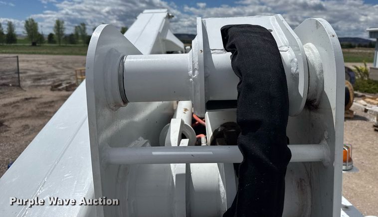 image for item EG6458 2015 Dodge Ram 5500 utility / service truck