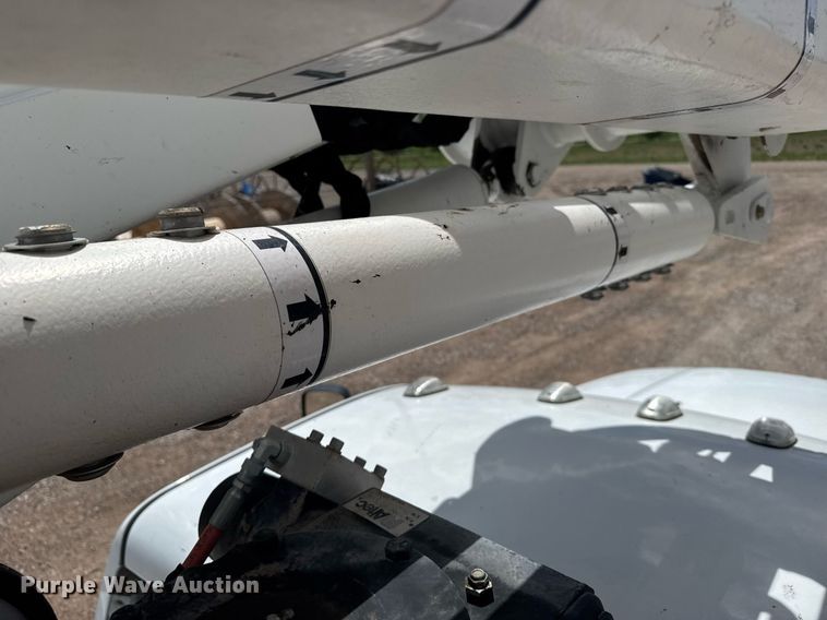 image for item EG6458 2015 Dodge Ram 5500 utility / service truck