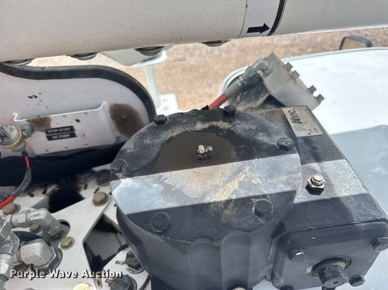 image for item EG6458 2015 Dodge Ram 5500 utility / service truck