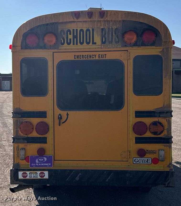 image for item EG6482 2005 Chevrolet Express G3500 school bus