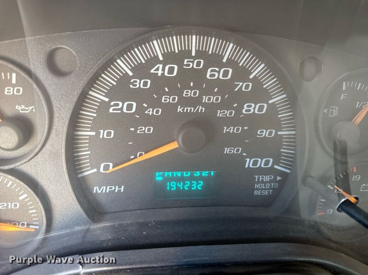 image for item EG6482 2005 Chevrolet Express G3500 school bus