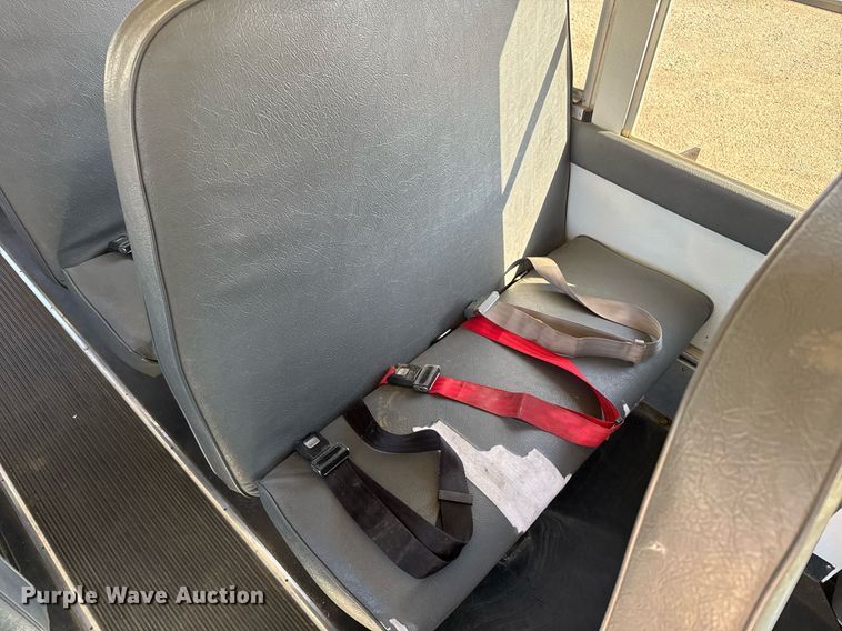 image for item EG6482 2005 Chevrolet Express G3500 school bus