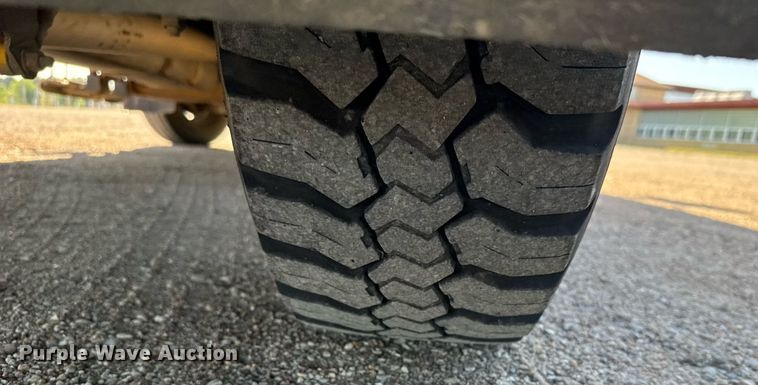 image for item EG6482 2005 Chevrolet Express G3500 school bus