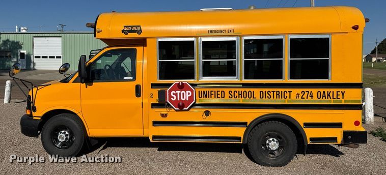 image for item EG6483 2005 Chevrolet Express G3500 school bus
