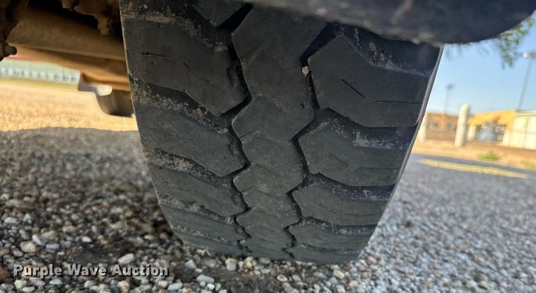 image for item EG6483 2005 Chevrolet Express G3500 school bus