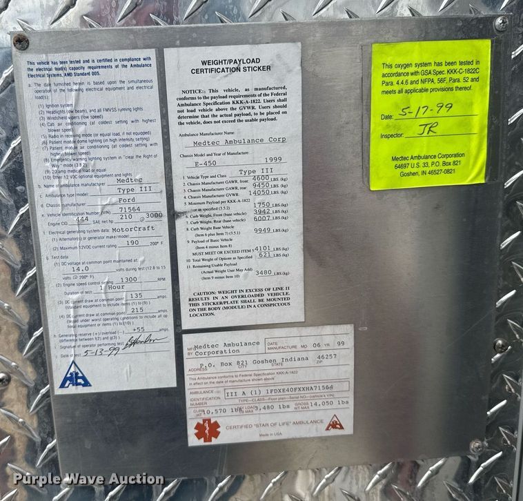 image for item EG6491 1999 Ford E450 Super Duty ambulance