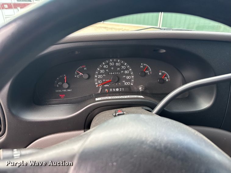 image for item EG6491 1999 Ford E450 Super Duty ambulance