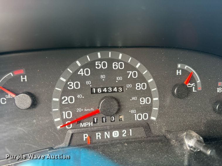 image for item EG6491 1999 Ford E450 Super Duty ambulance