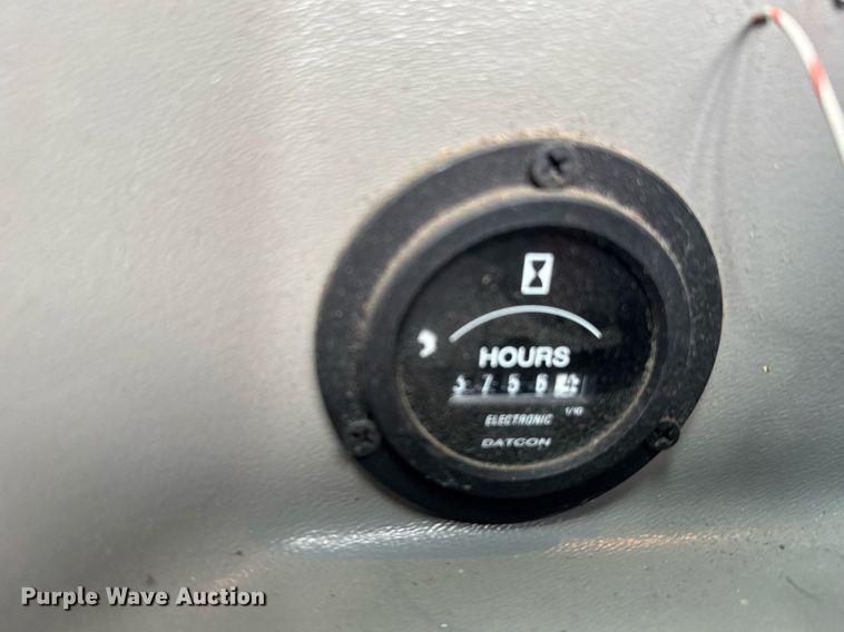 image for item EG6491 1999 Ford E450 Super Duty ambulance