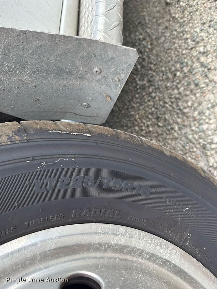 image for item EG6491 1999 Ford E450 Super Duty ambulance