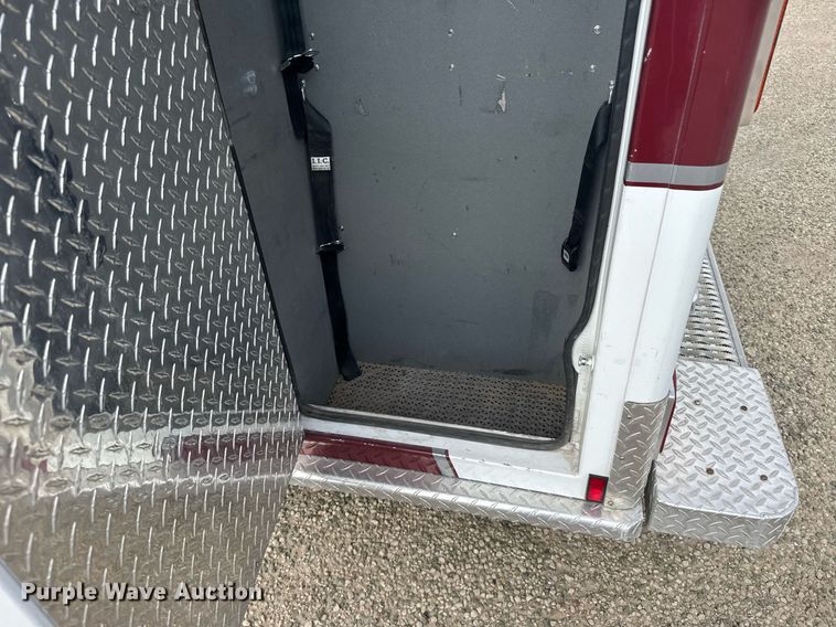 image for item EG6492 1993 Ford E350 ambulance