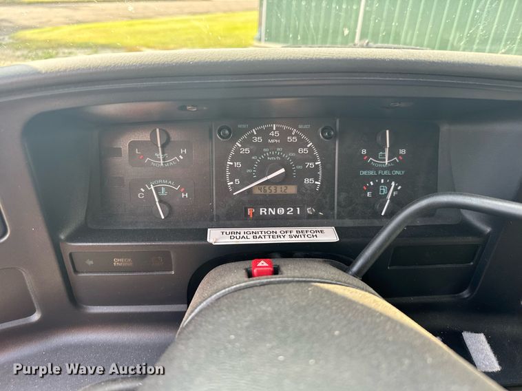 image for item EG6492 1993 Ford E350 ambulance