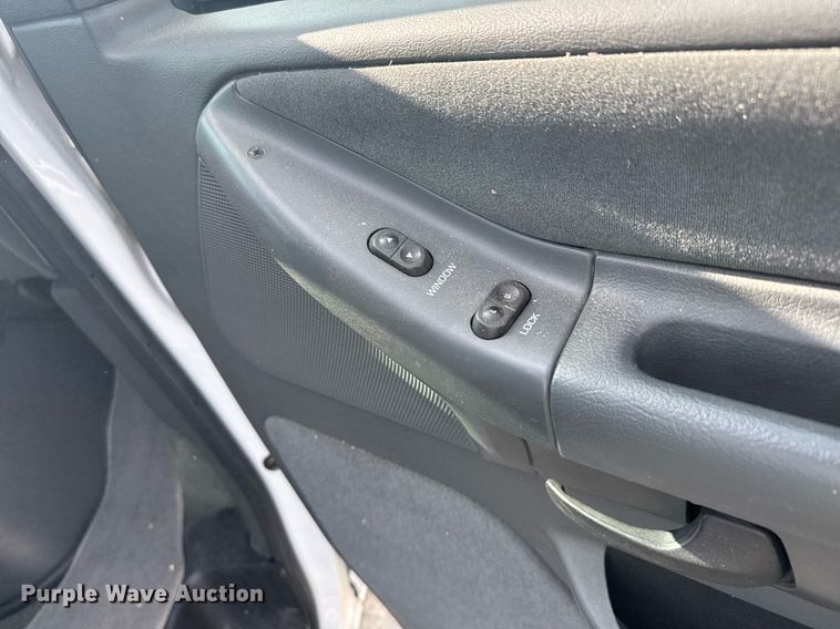 image for item EG6492 1993 Ford E350 ambulance