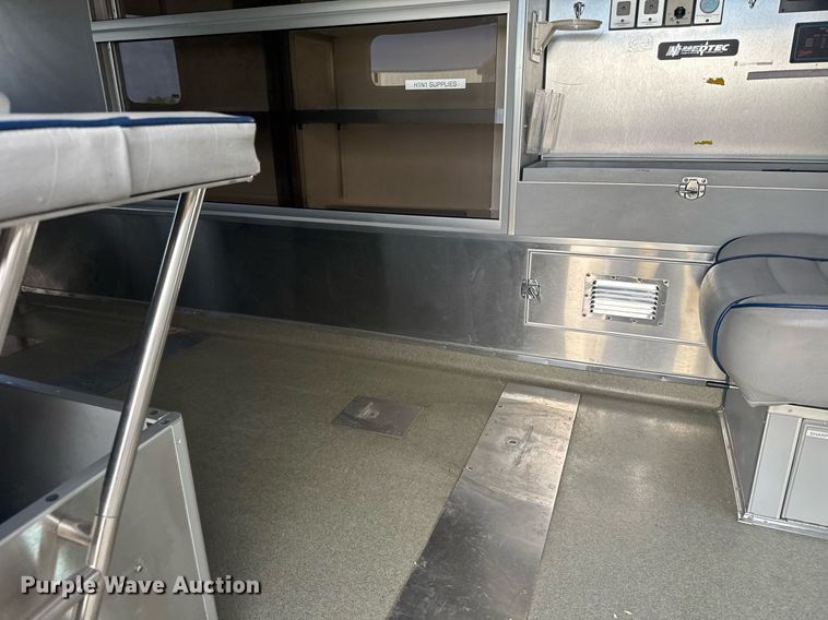 image for item EG6492 1993 Ford E350 ambulance