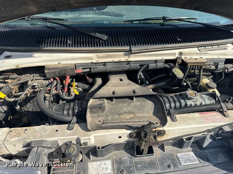 image for item EG6492 1993 Ford E350 ambulance