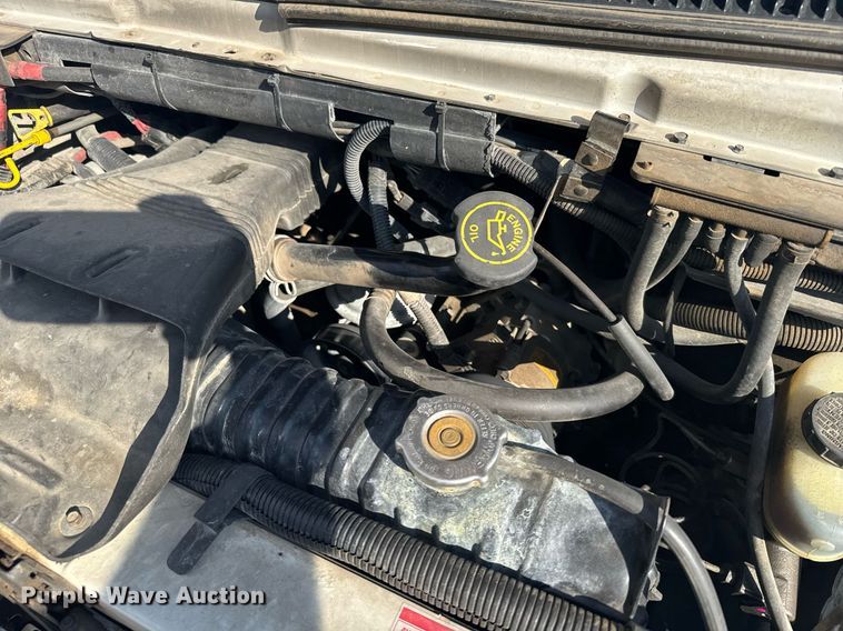 image for item EG6492 1993 Ford E350 ambulance