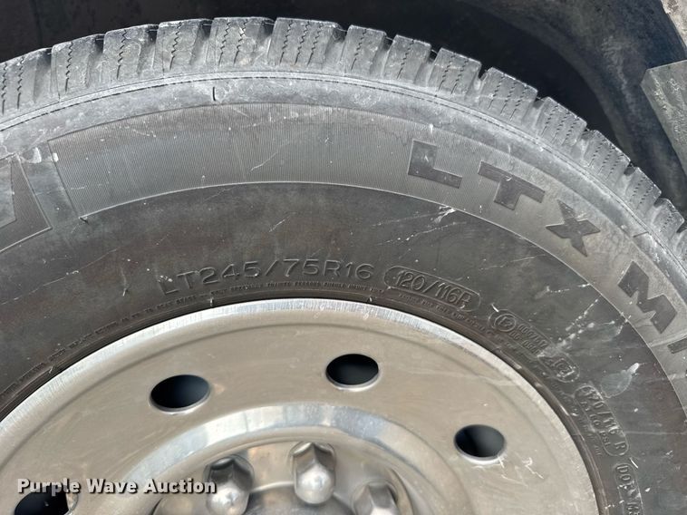 image for item EG6492 1993 Ford E350 ambulance