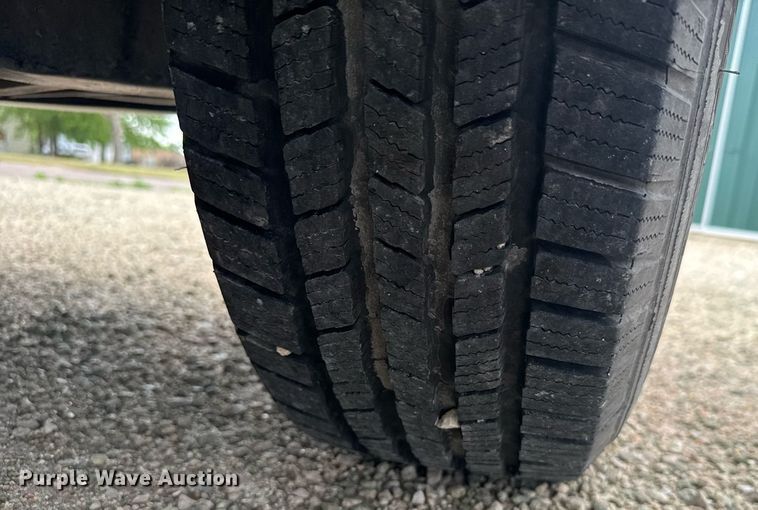 image for item EG6492 1993 Ford E350 ambulance