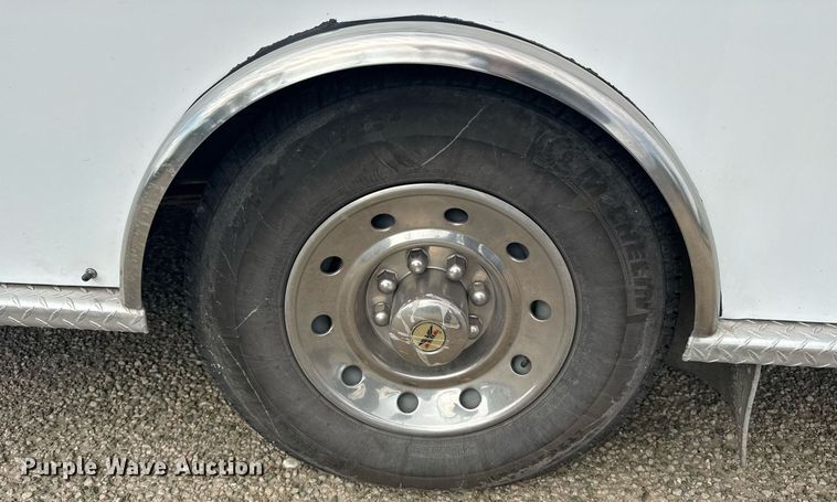 image for item EG6492 1993 Ford E350 ambulance