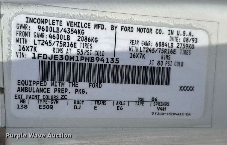 image for item EG6492 1993 Ford E350 ambulance