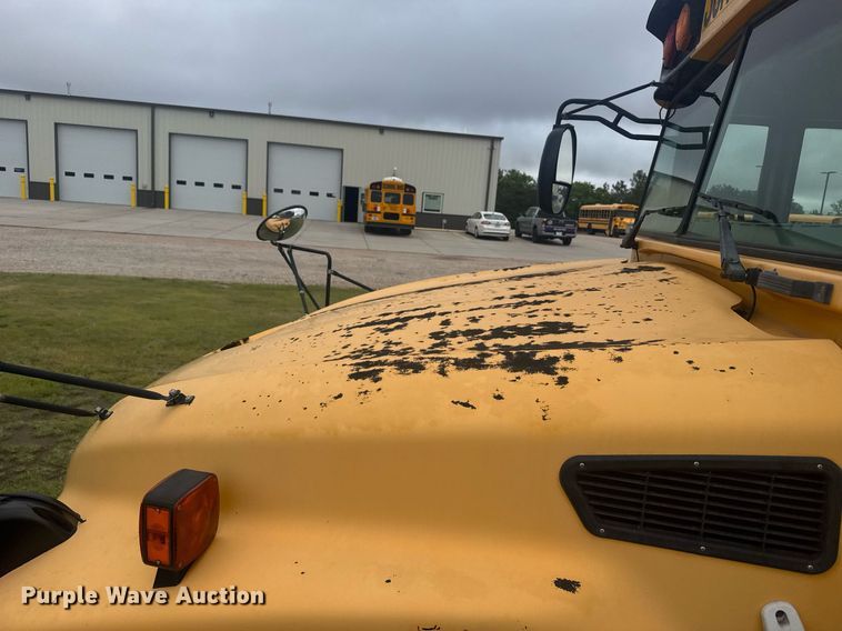 image for item EG6496 2010 Blue Bird Vision school bus