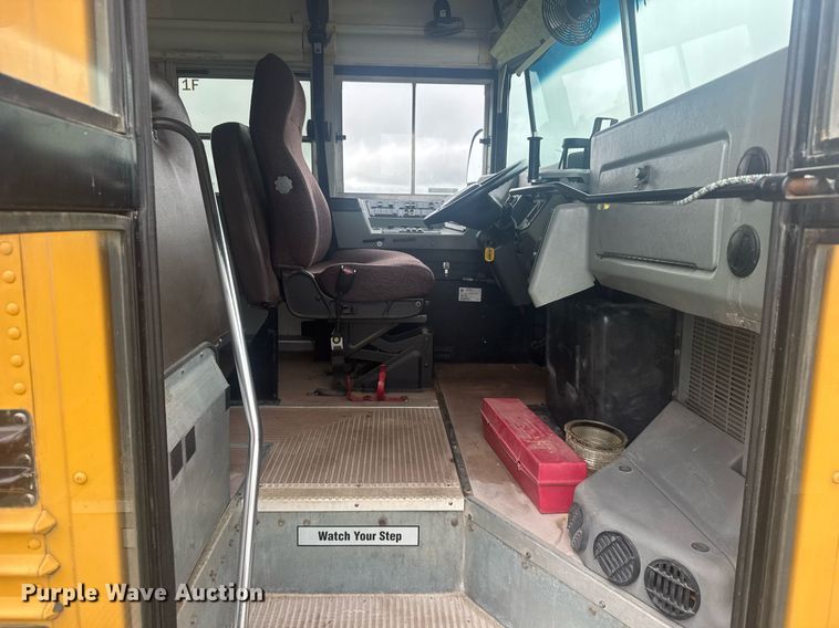 image for item EG6496 2010 Blue Bird Vision school bus