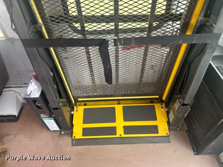 image for item EG6496 2010 Blue Bird Vision school bus