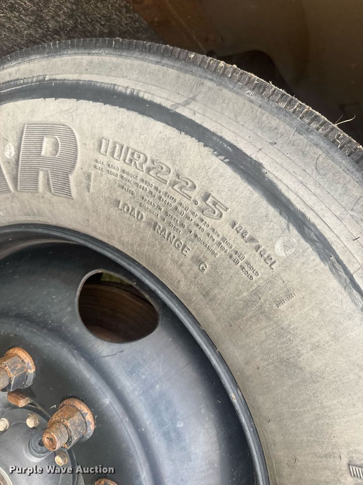 image for item EG6496 2010 Blue Bird Vision school bus