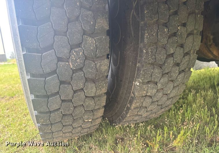 image for item EG6496 2010 Blue Bird Vision school bus