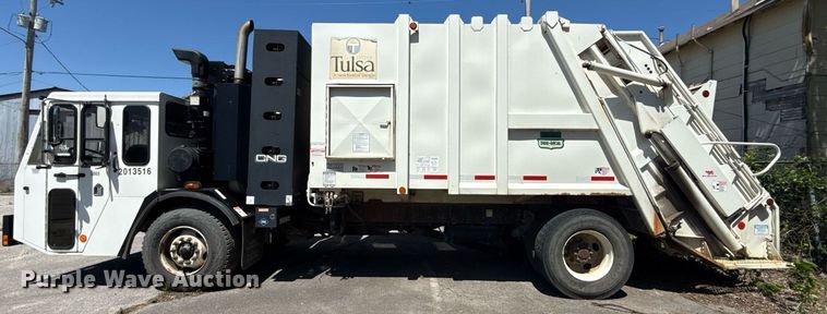 image for item EG8350 2013 Crane Carrier Low Entry refuse truck