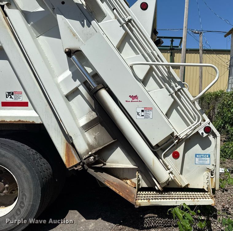 image for item EG8350 2013 Crane Carrier Low Entry refuse truck