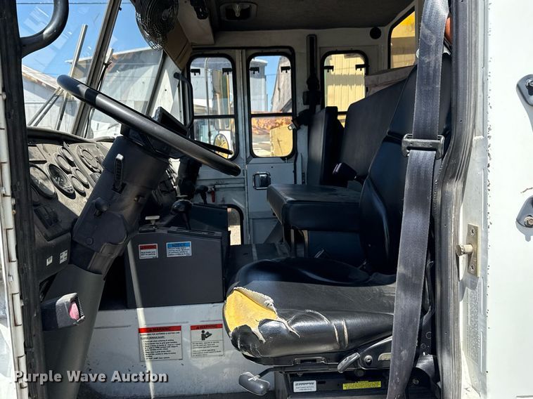 image for item EG8350 2013 Crane Carrier Low Entry refuse truck