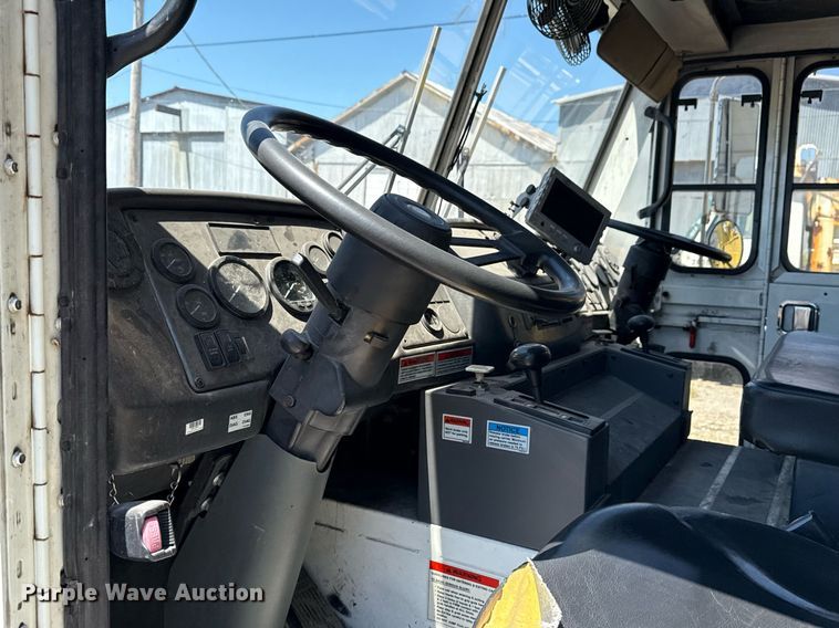 image for item EG8350 2013 Crane Carrier Low Entry refuse truck