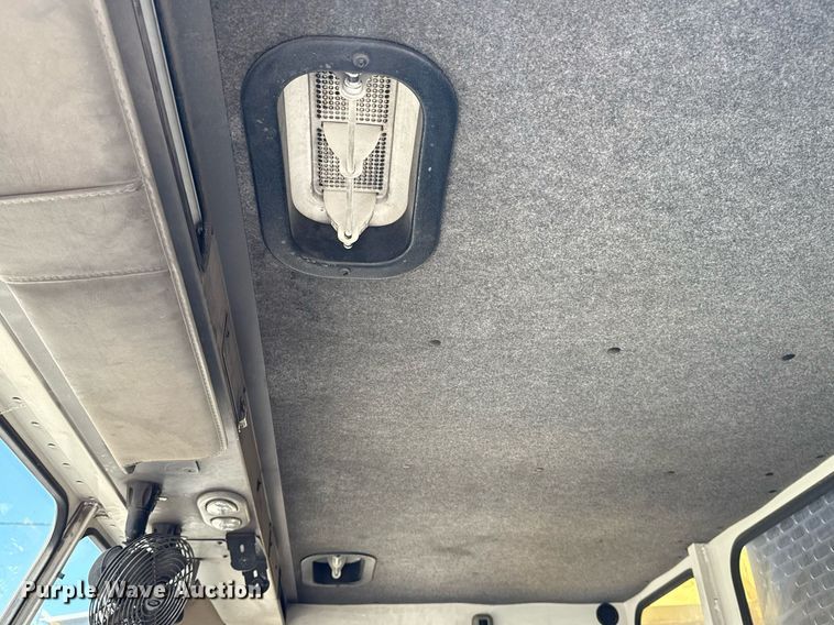 image for item EG8350 2013 Crane Carrier Low Entry refuse truck