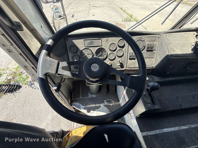 image for item EG8350 2013 Crane Carrier Low Entry refuse truck