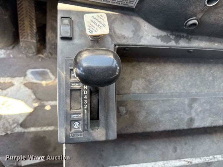 image for item EG8350 2013 Crane Carrier Low Entry refuse truck