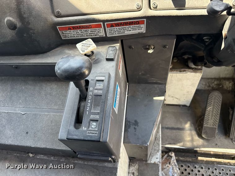 image for item EG8350 2013 Crane Carrier Low Entry refuse truck