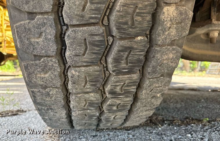 image for item EG8350 2013 Crane Carrier Low Entry refuse truck