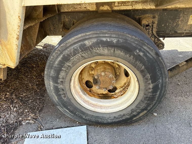 image for item EG8350 2013 Crane Carrier Low Entry refuse truck