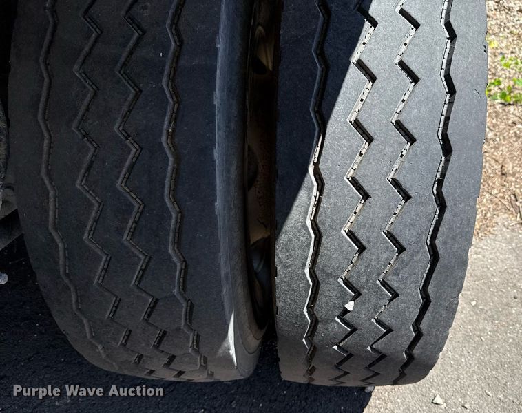 image for item EG8350 2013 Crane Carrier Low Entry refuse truck