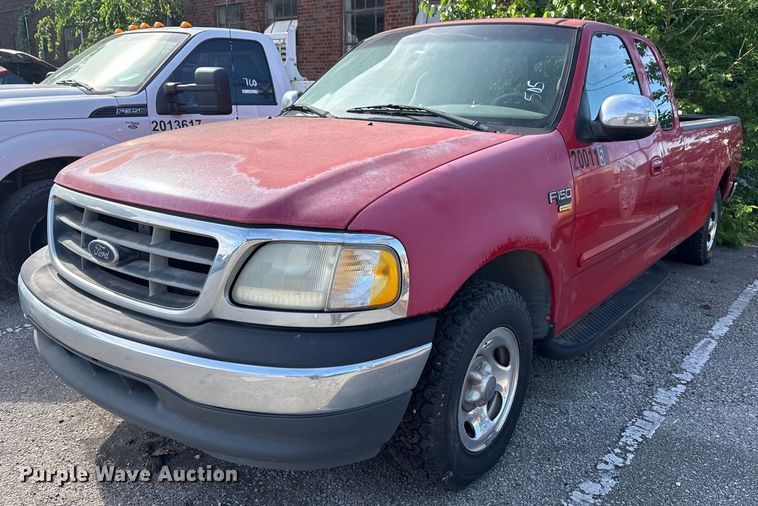 image for item EG8419 2001 Ford F150 SuperCab pickup truck