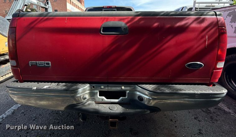 image for item EG8419 2001 Ford F150 SuperCab pickup truck