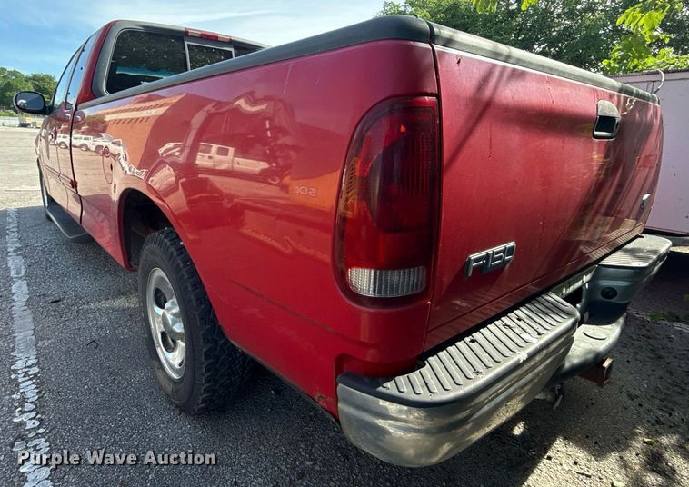 image for item EG8419 2001 Ford F150 SuperCab pickup truck