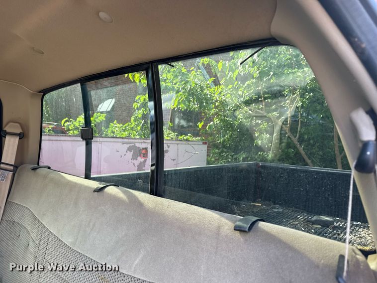 image for item EG8419 2001 Ford F150 SuperCab pickup truck