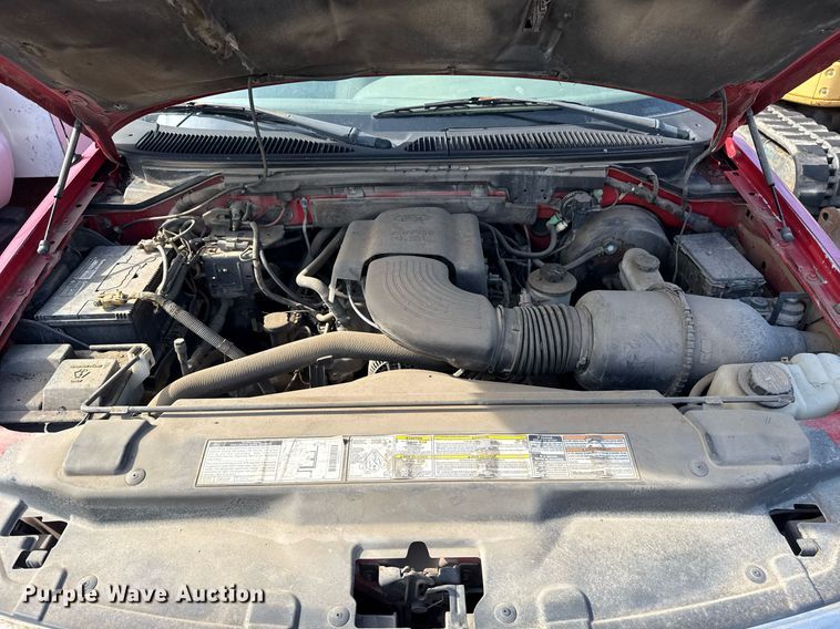 image for item EG8419 2001 Ford F150 SuperCab pickup truck