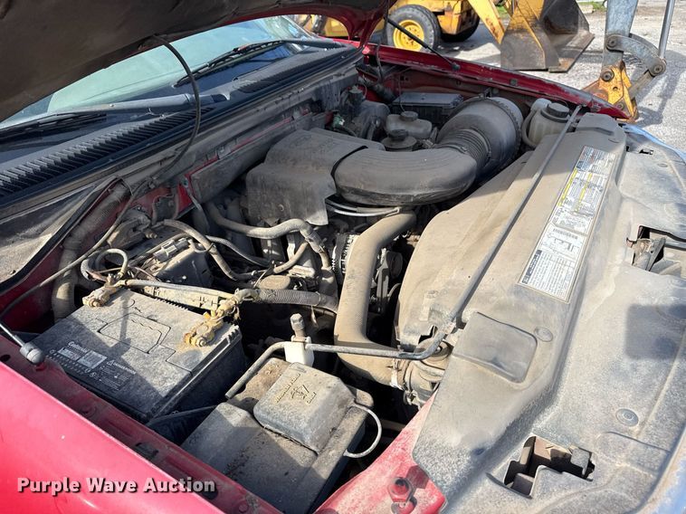 image for item EG8419 2001 Ford F150 SuperCab pickup truck