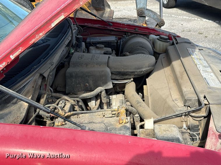 image for item EG8419 2001 Ford F150 SuperCab pickup truck